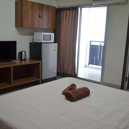 Utd Apartments Sukhumvit Ban Khlong Nang Li Exteriör bild