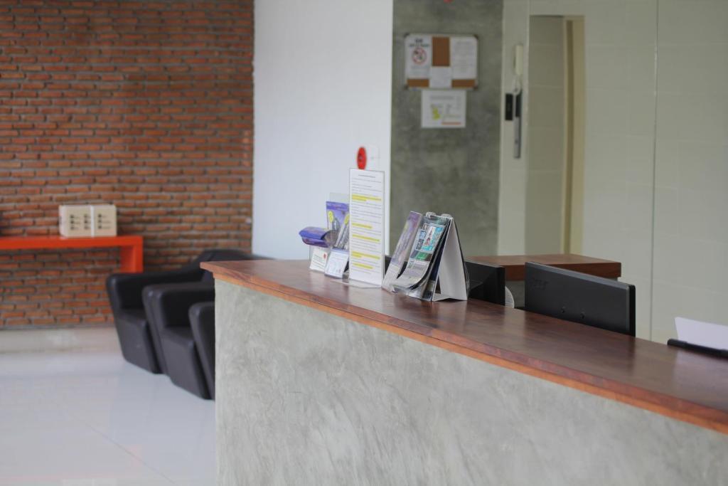 Utd Apartments Sukhumvit Ban Khlong Nang Li Exteriör bild