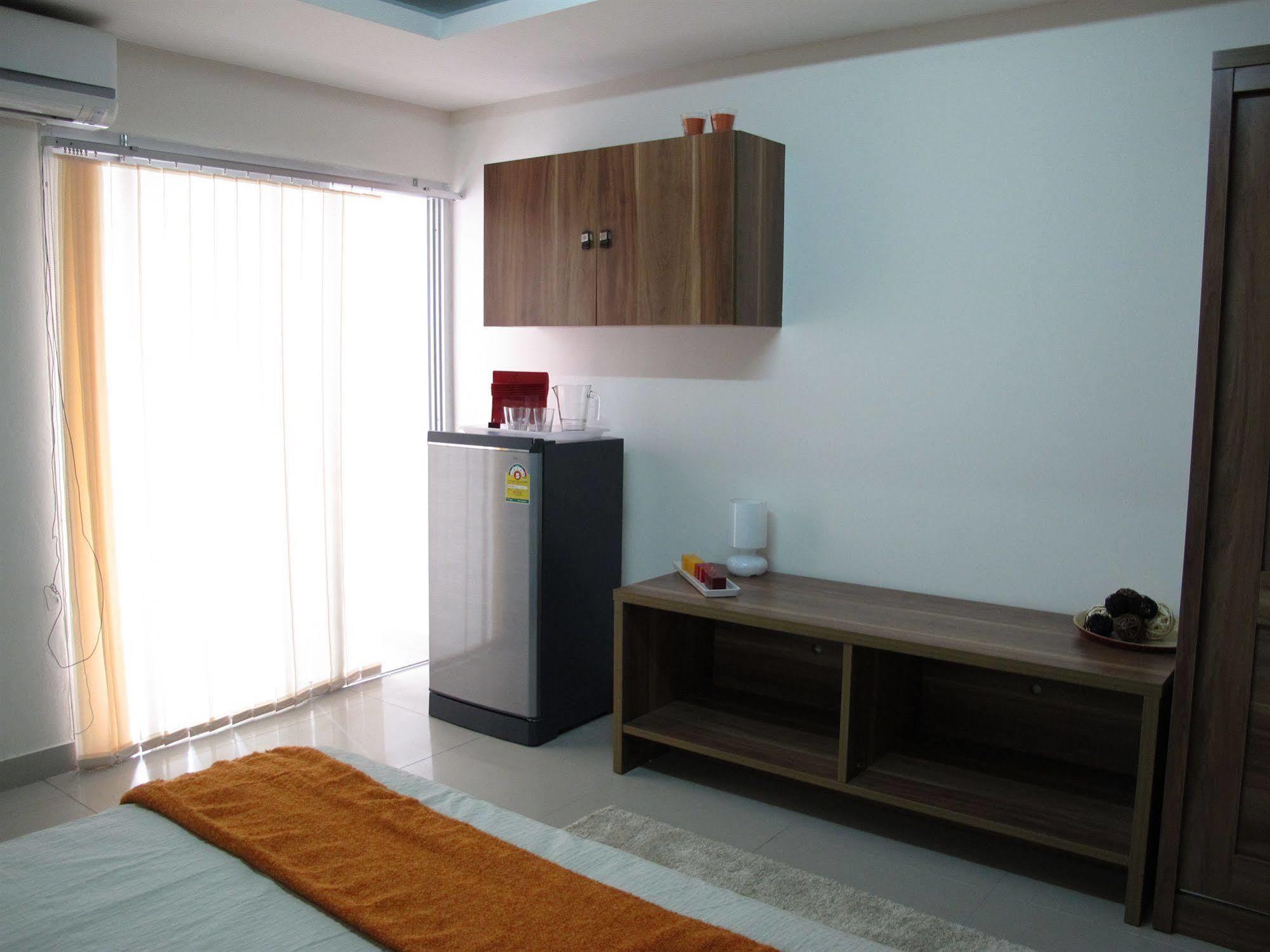 Utd Apartments Sukhumvit Ban Khlong Nang Li Exteriör bild